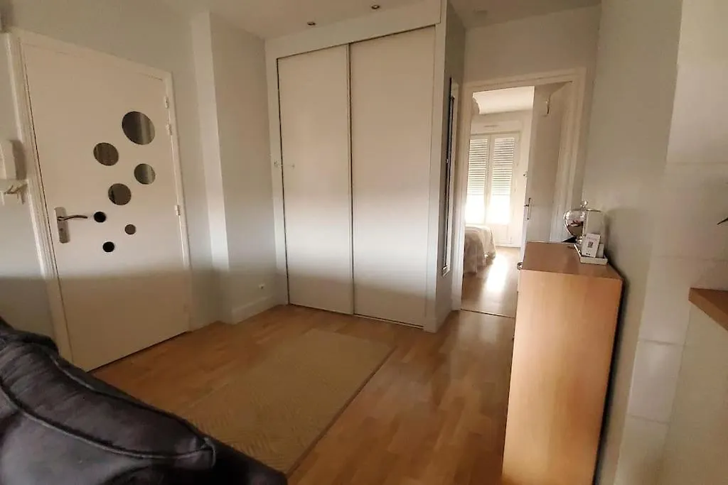 Apartment Simplicite Et Calme En Appartement A Issoire France