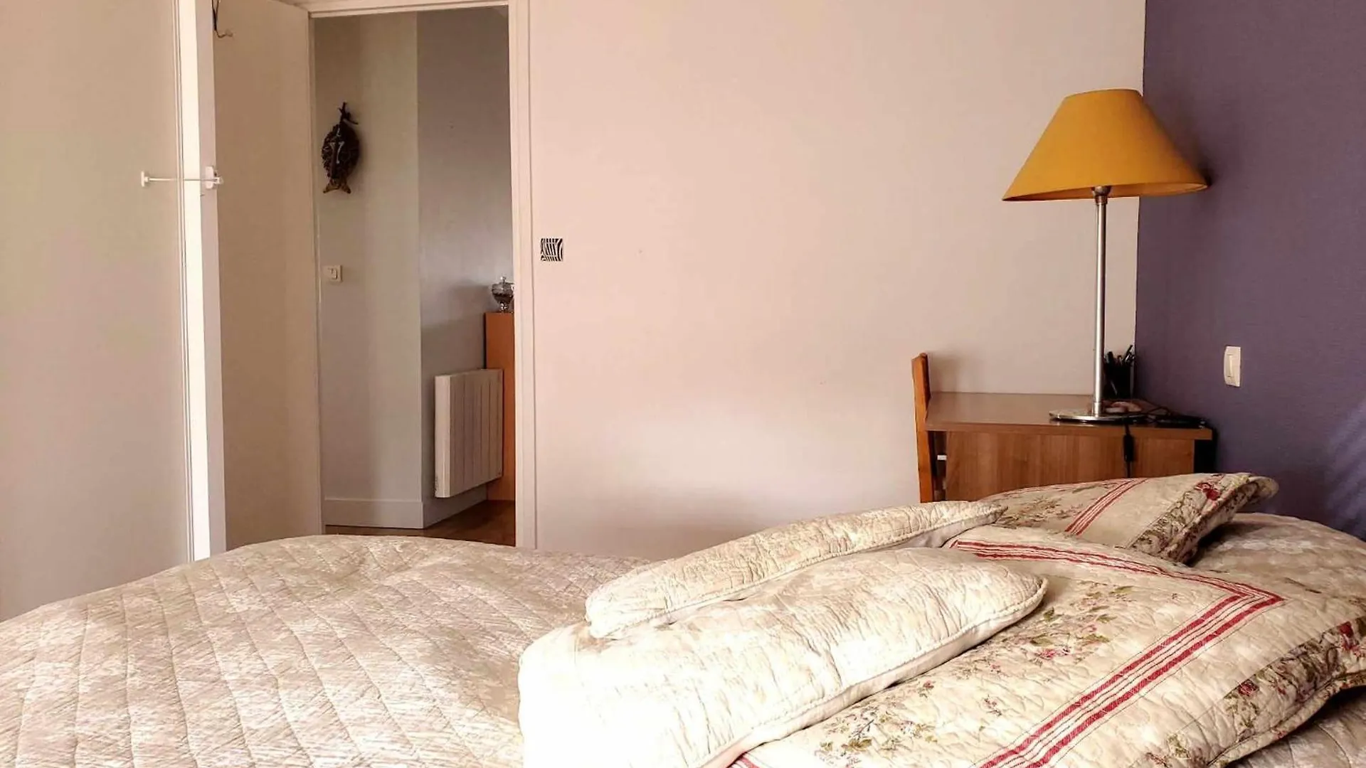 Apartment Simplicite Et Calme En Appartement A Issoire France