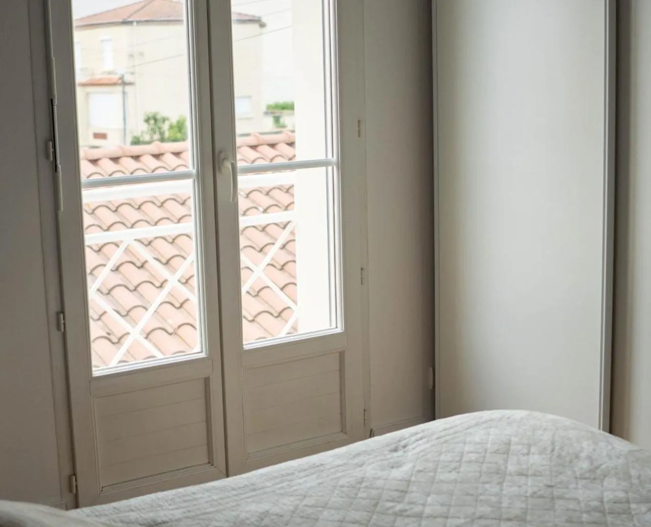 Simplicite Et Calme En Appartement A Issoire 0*,